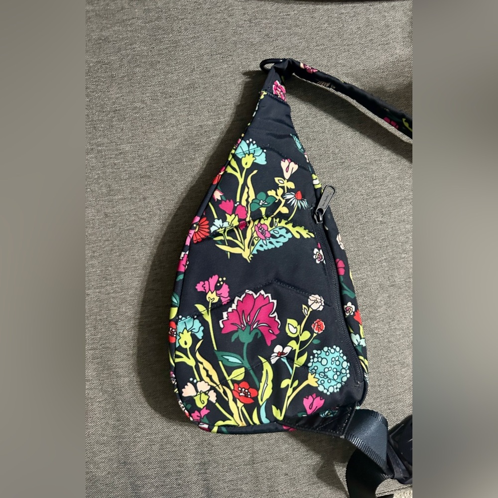 Vera Bradley Sling backpack Itsy Ditsy Blue Floral EUC